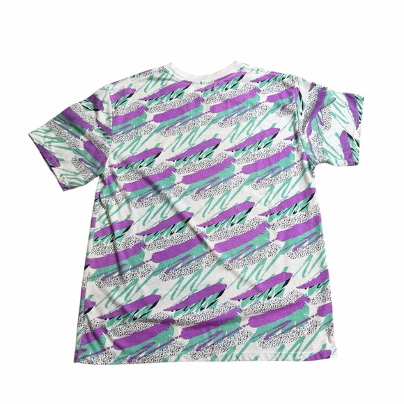 10/25🦋 Launder by Bailey White/Purple Retro Print HUSTLE ALL DAY Graphic Tee - L - Picture 3 of 4